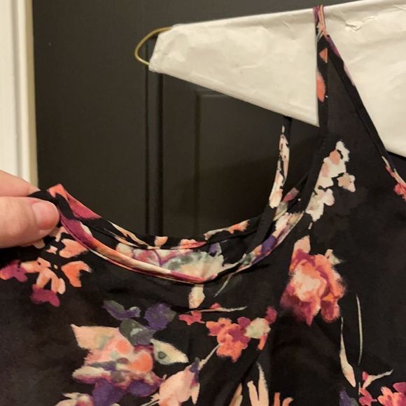 Joie Black floral blouse - Picture 3 of 4